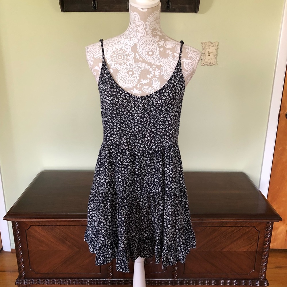 Brandy Melville navy and white floral jada dress